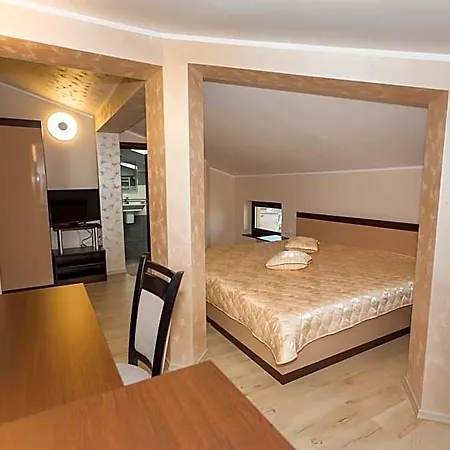 Kristal Hotel Dospat