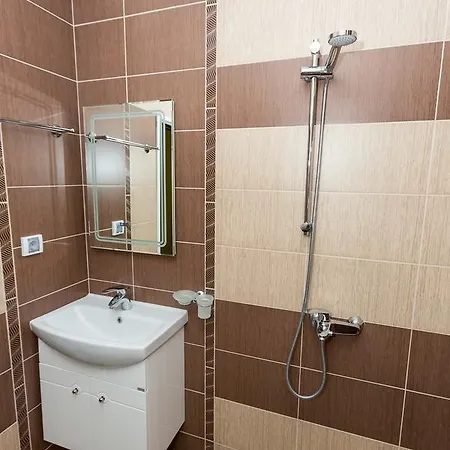 Kristal Hotel Dospat